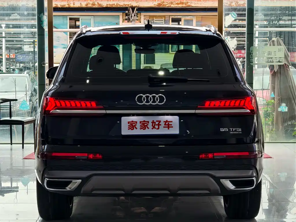 Audi Q7 2020 — фото 19