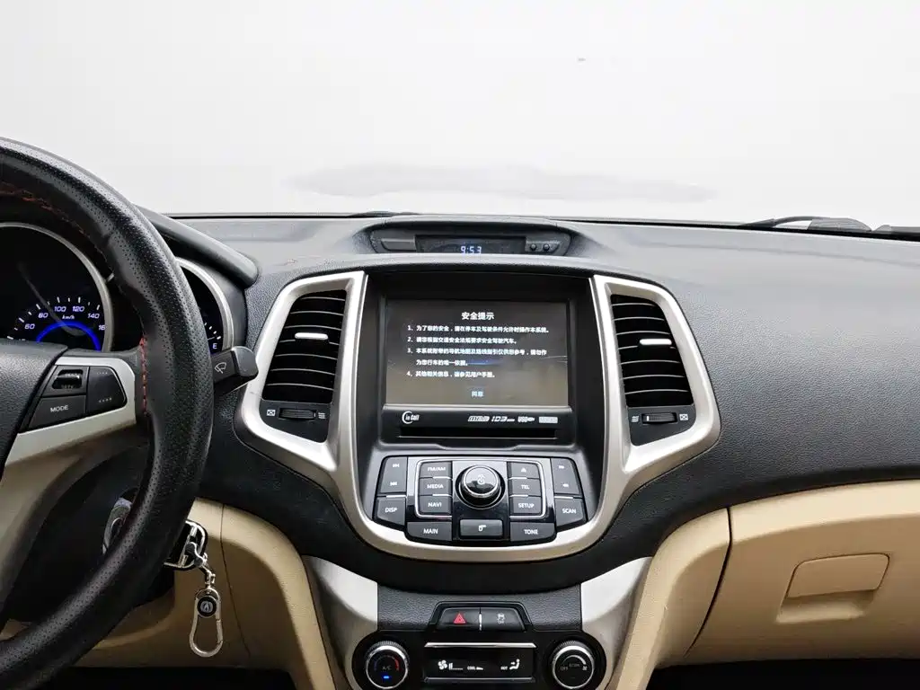 Changan Eado 2015 — фото 12