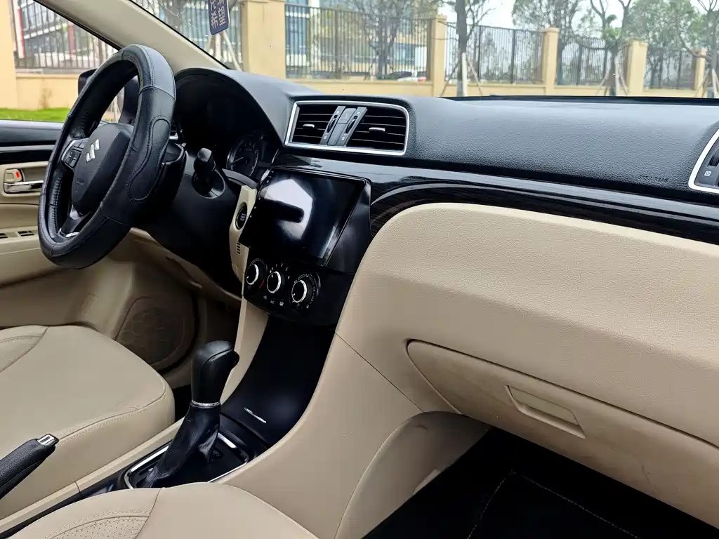 Suzuki Alivio 2016
