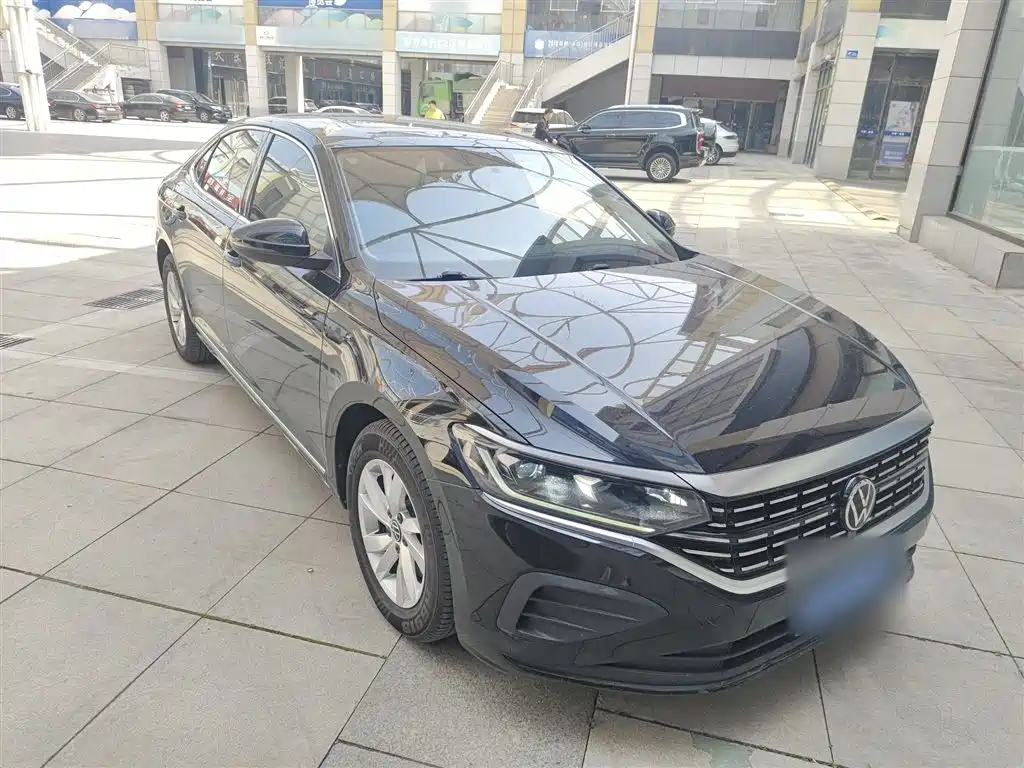 Volkswagen Passat 2023 — фото 22