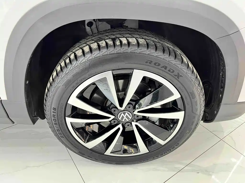 Volkswagen Tharu 2023 — фото 19