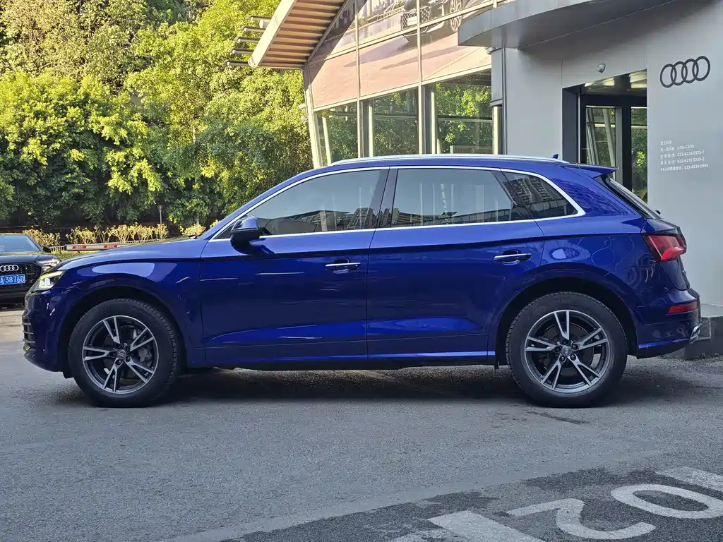 Audi Q5L 2019 — фото 5