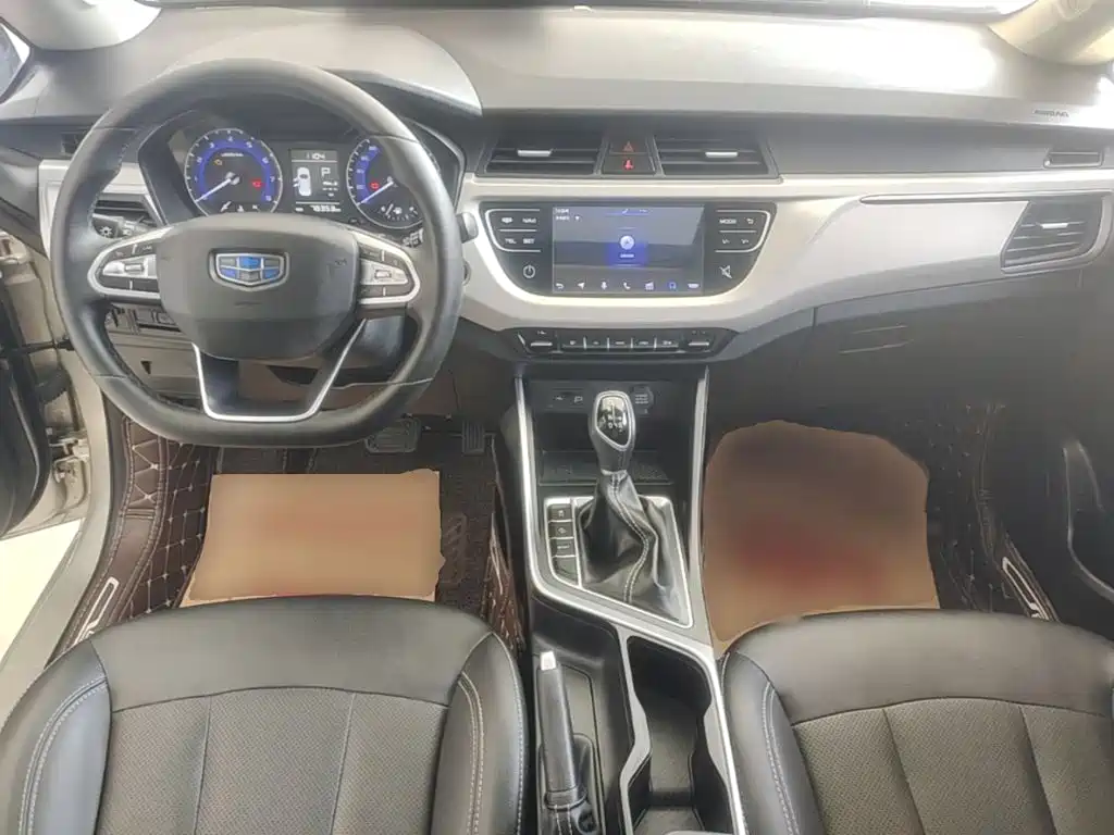 Geely Vision X3 2020 — фото 10