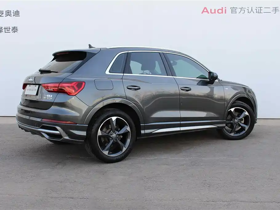Audi Q3 2019 — фото 3