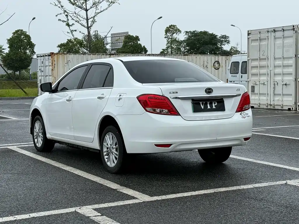 BYD e5 2019