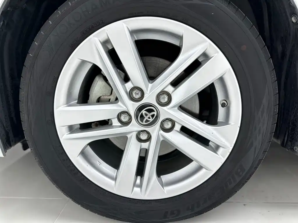 Toyota Levin 2022 — фото 13