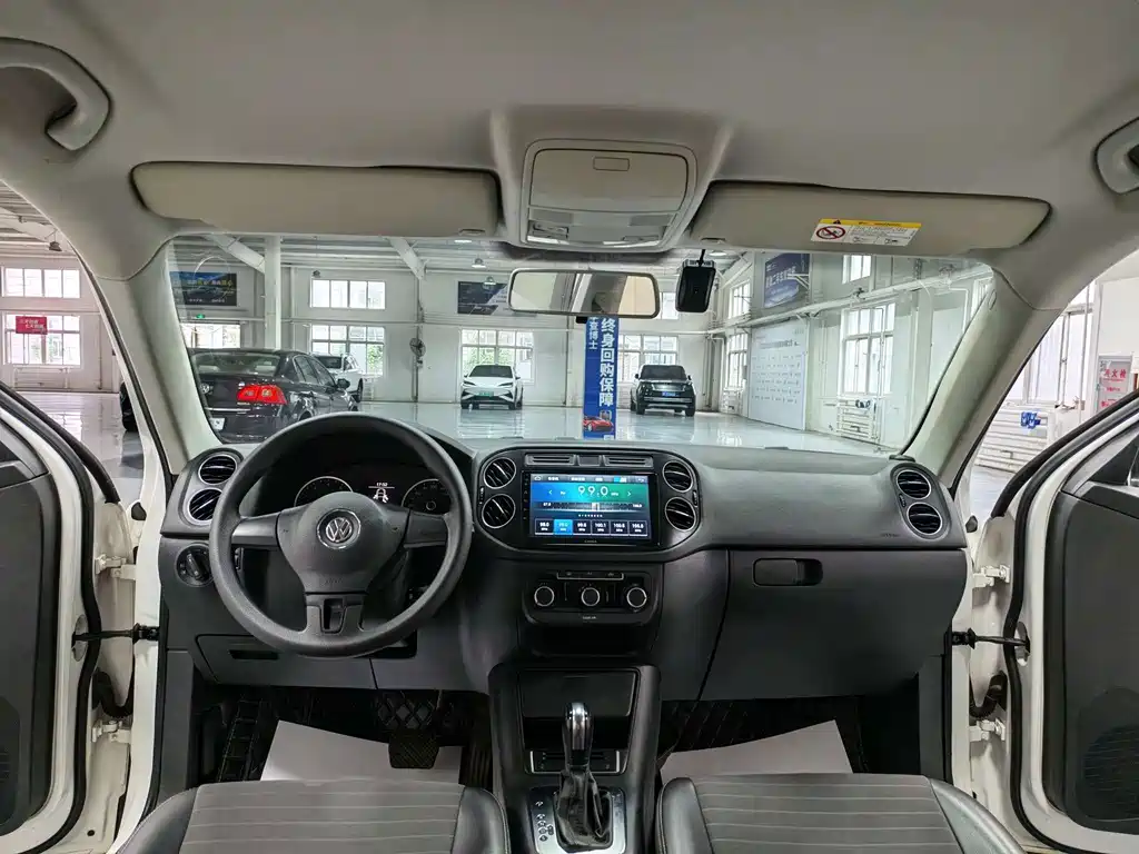 Volkswagen Tiguan 2019 — фото 10