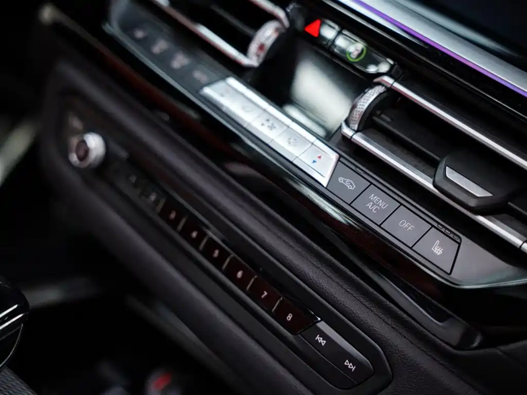 BMW Z4 2020 — фото 41