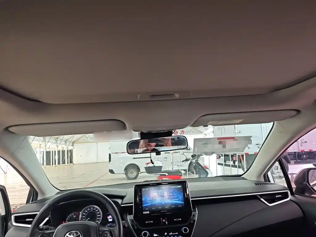 Toyota Corolla 2019 — фото 18