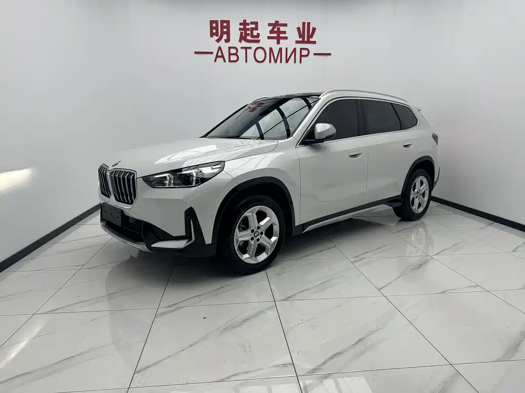 BMW X1 2023 — фото 1
