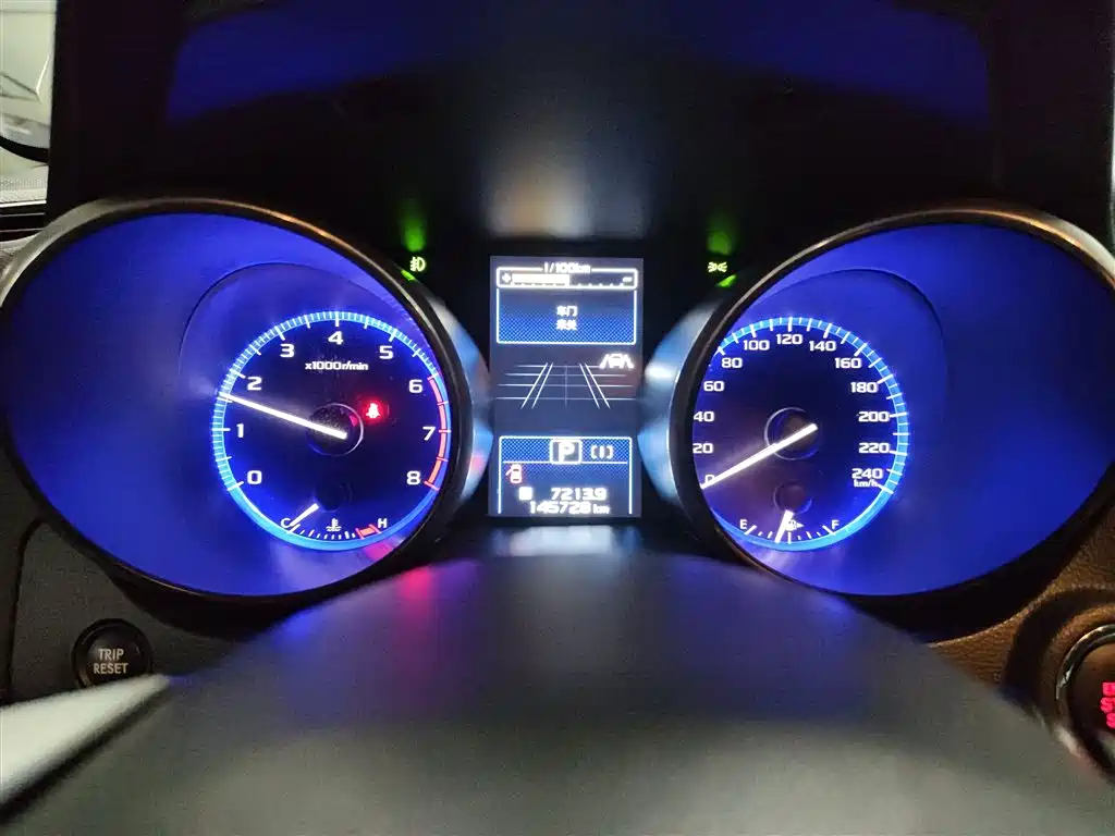 Subaru Legacy 2018 — фото 8