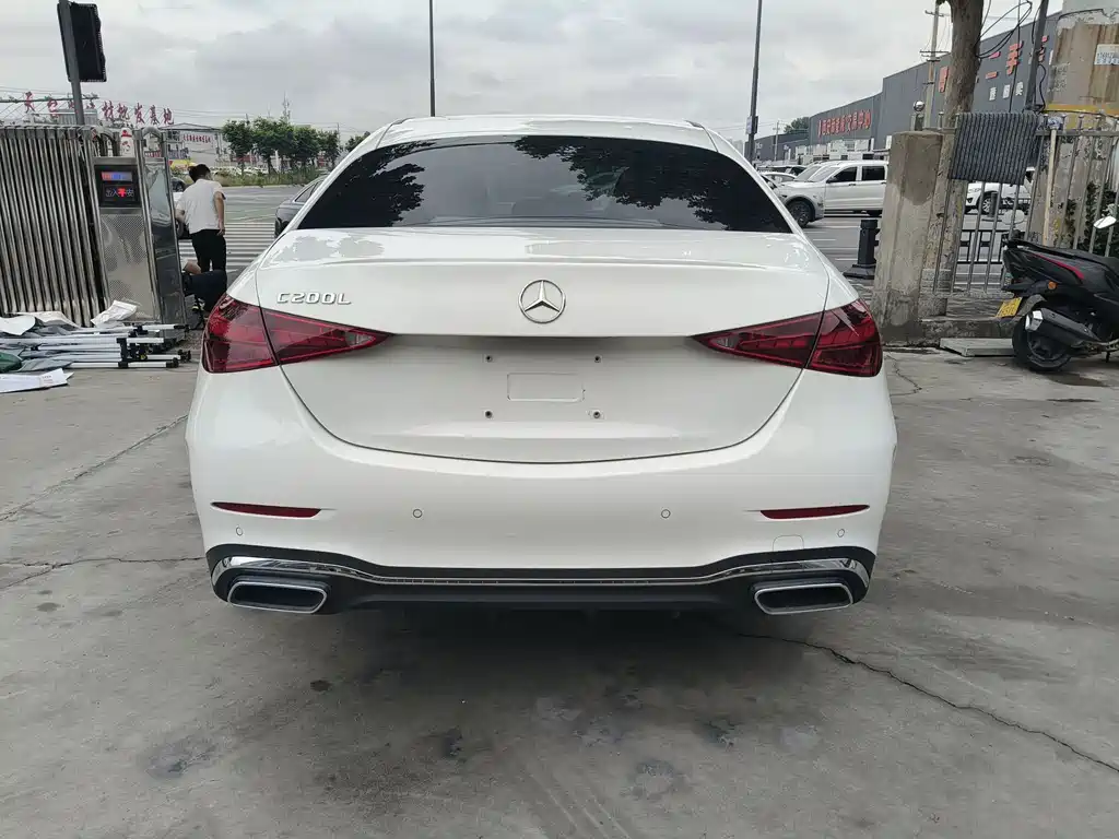 Mercedes-Benz C-Class 2022
