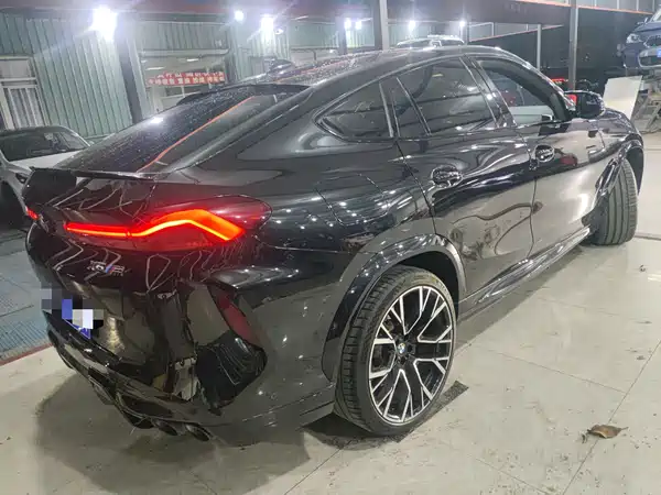 BMW X6 M 2022