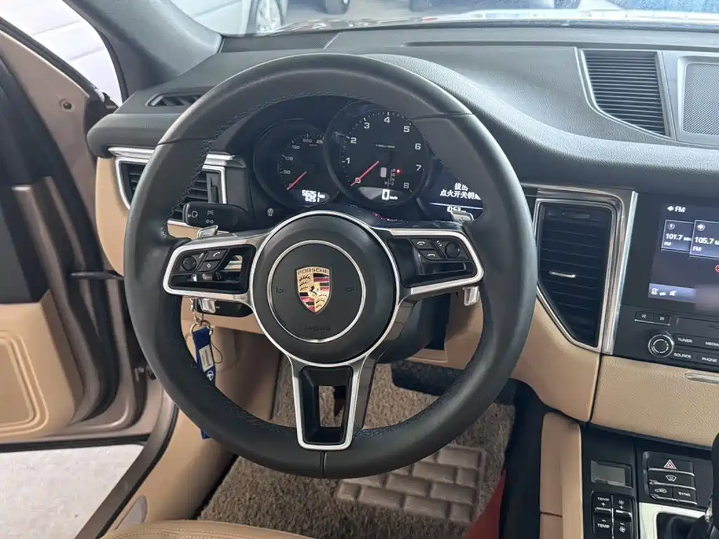 Porsche Macan 2016 — фото 6