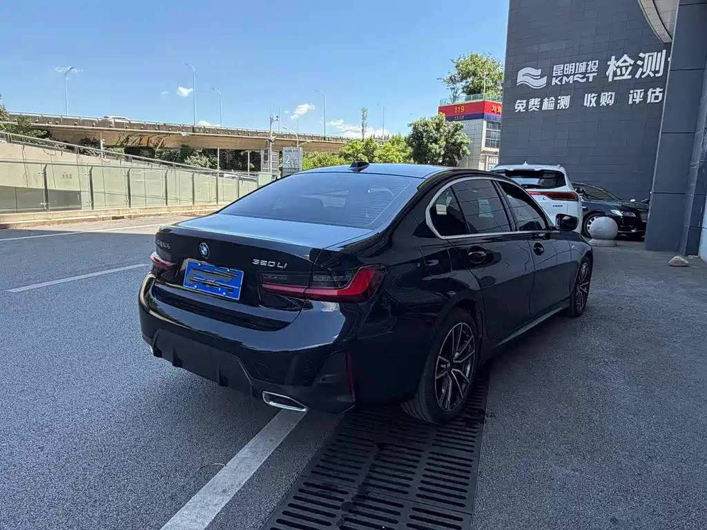 BMW 3 Series 2023