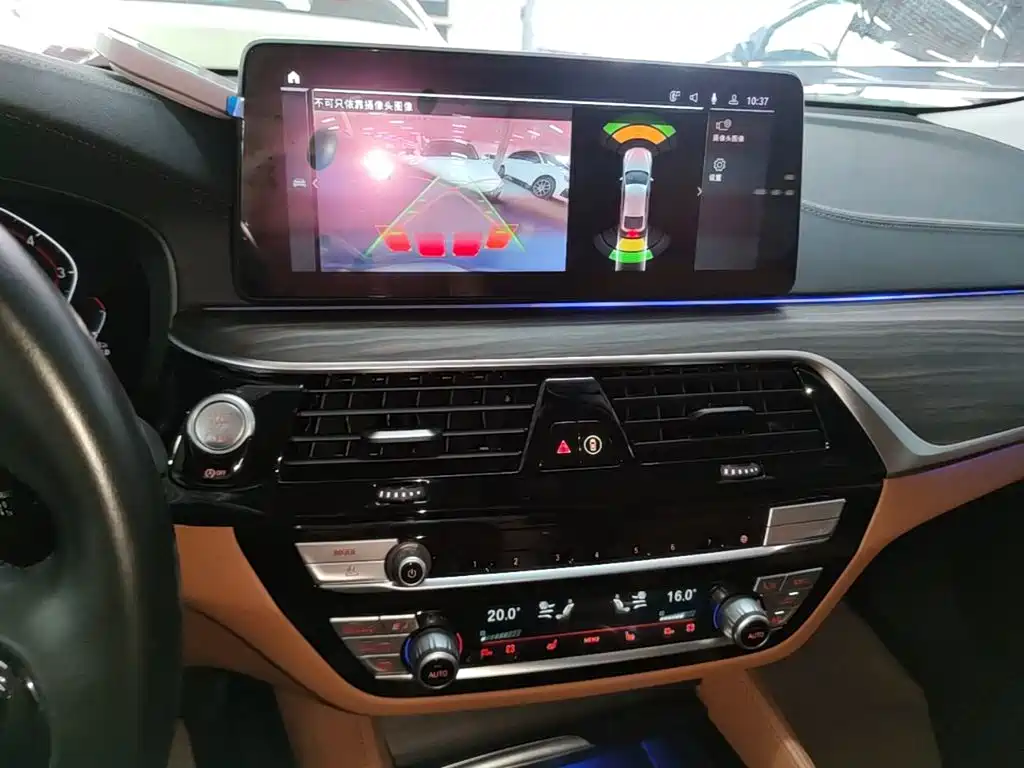 BMW 6 Series GT 2021 — фото 13