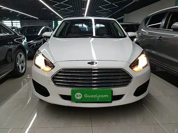 Ford Escort 2017
