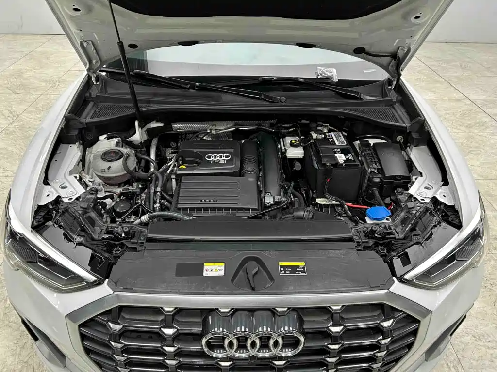 Audi Q3 2023 — фото 21
