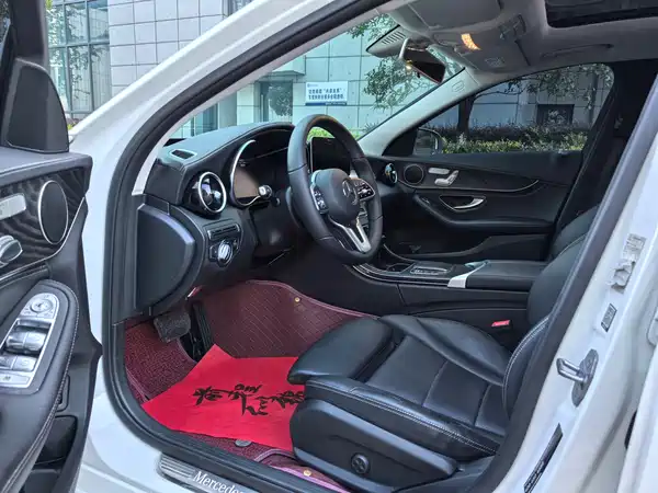 Mercedes-Benz C-Class 2019