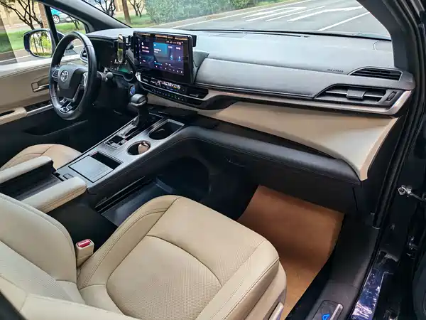Toyota Sienna 2022
