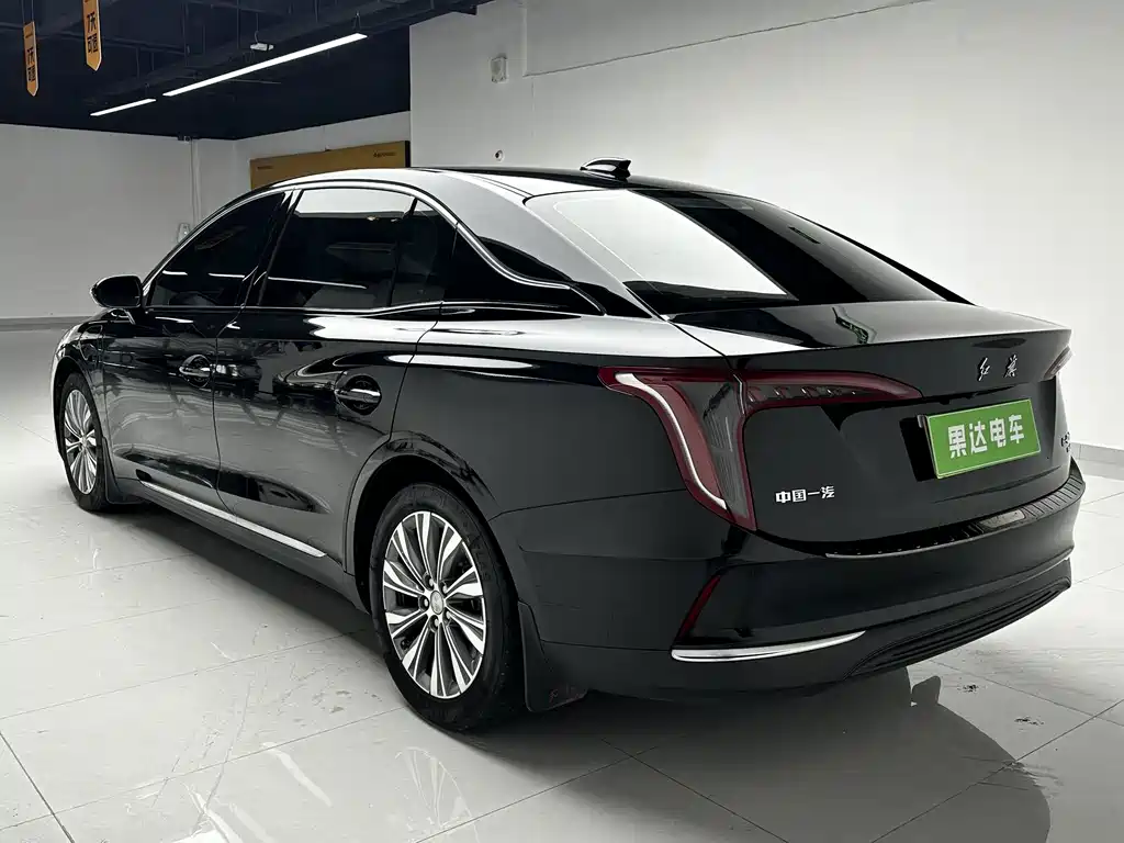 Hongqi E-QM5 2025 — фото 8