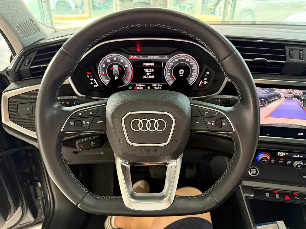 Audi Q3 2022 — фото 12