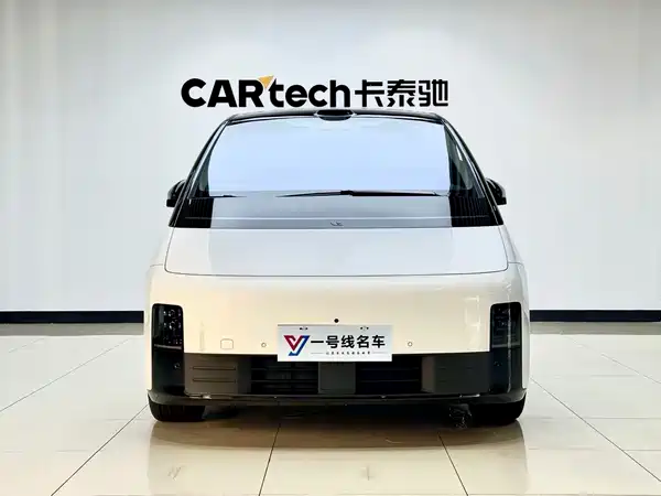 Li Auto MEGA 2025