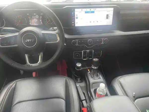 Jeep Wrangler 2025
