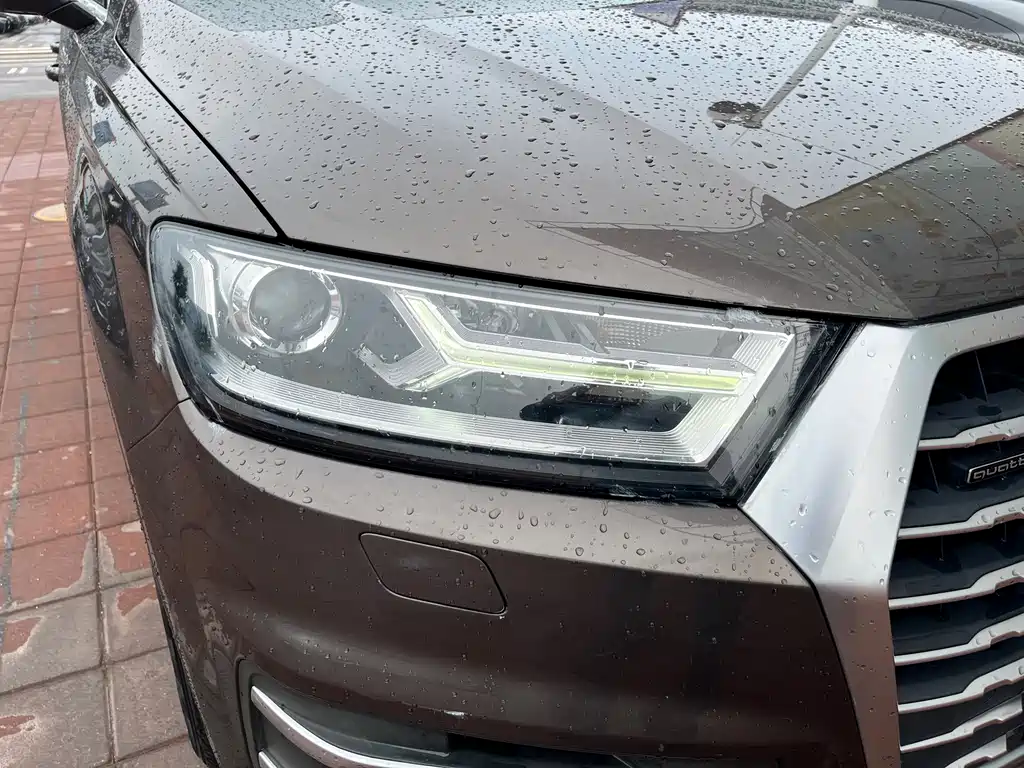 Audi Q7 2017 — фото 23