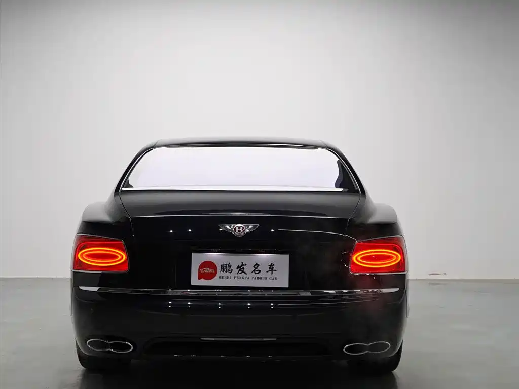 Bentley Flying Spur 2017 — фото 20