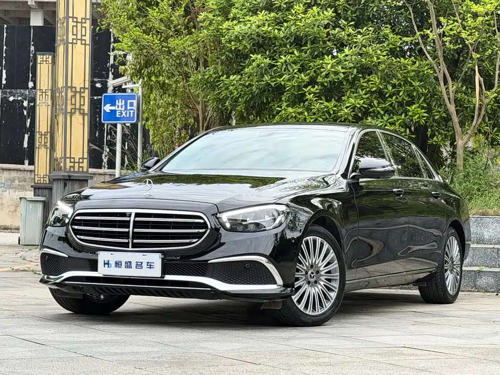 Mercedes-Benz E-Class 2023 — фото 1