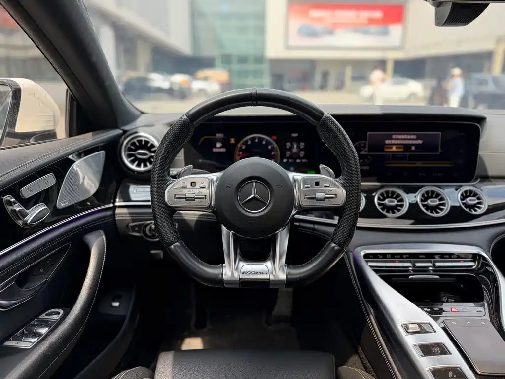 Mercedes-Benz AMG GT 2019 — фото 17
