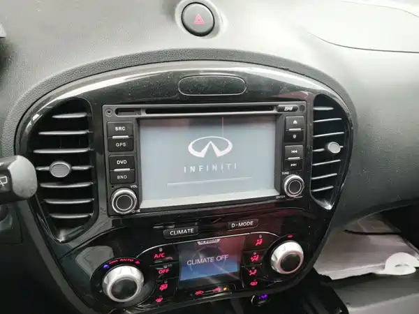 Infiniti ESQ 2014