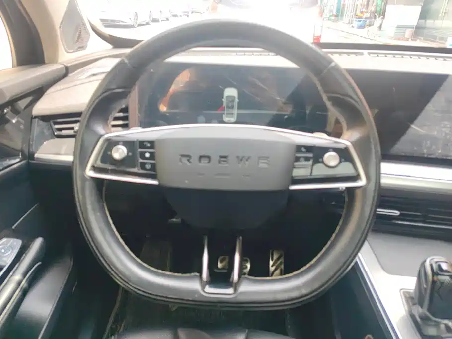 Roewe RX5 eMAX 2022 — фото 15