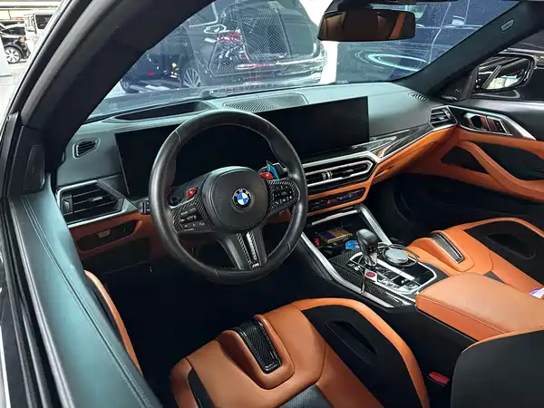 BMW M4 2023