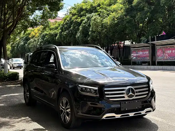 Mercedes-Benz GLB 2024
