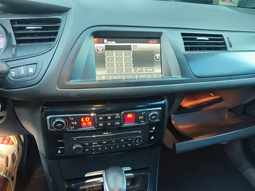 Citroën C5 2015 — фото 13