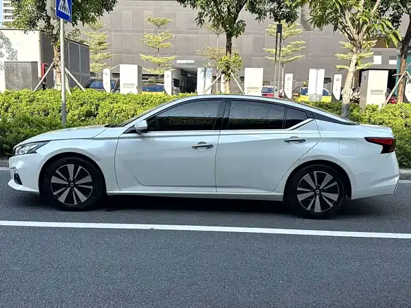Nissan Teana 2021