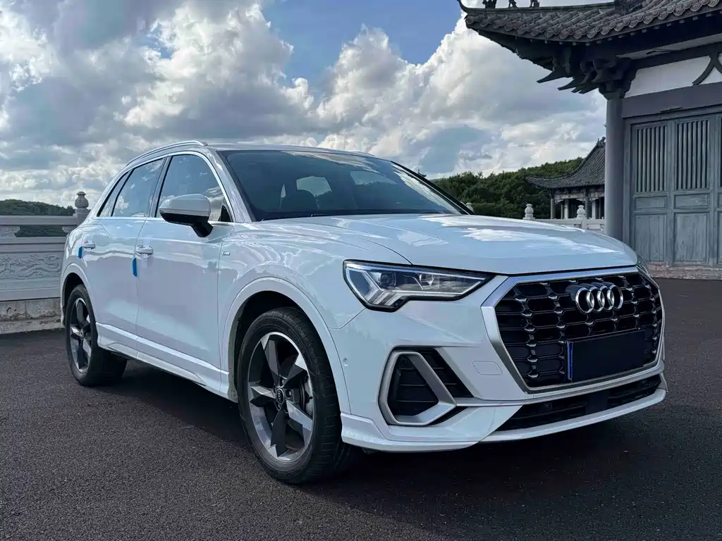 Audi Q3 2022