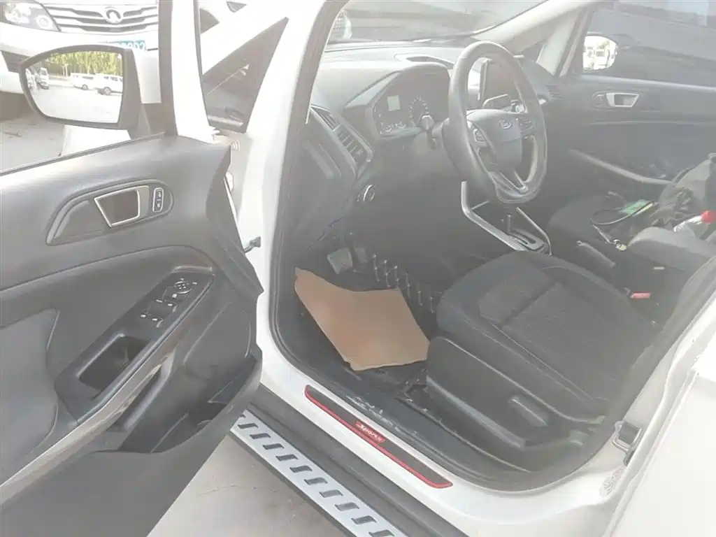 Ford Ecosport 2018 — фото 16