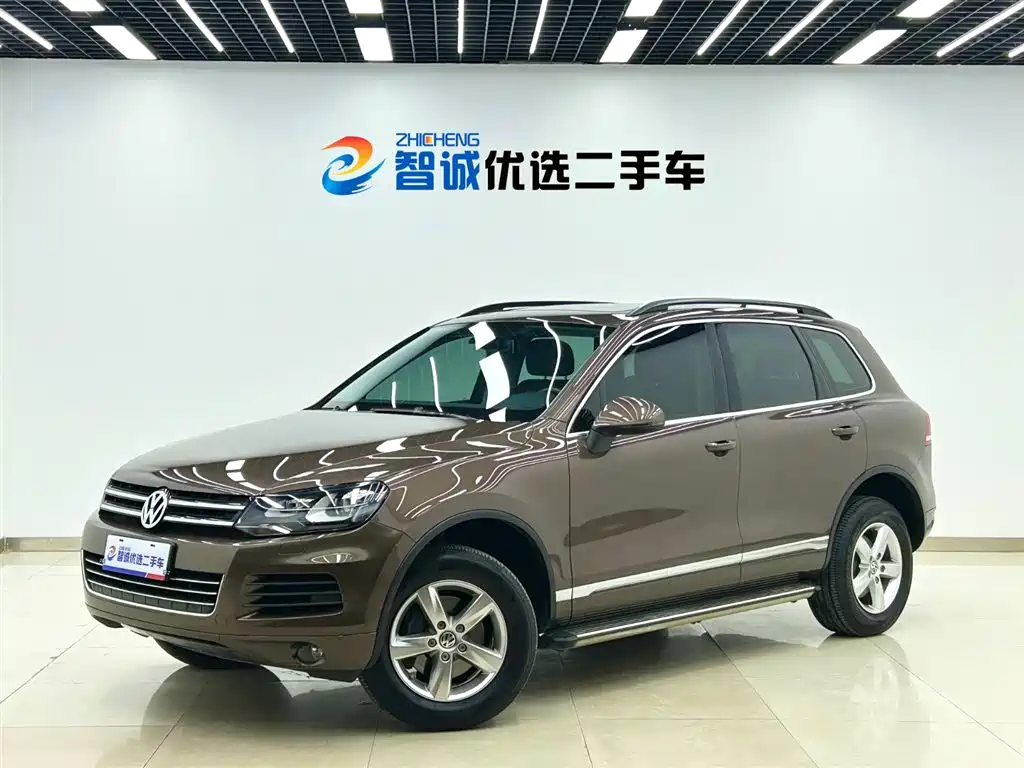 Volkswagen Touareg 2014 — фото 1