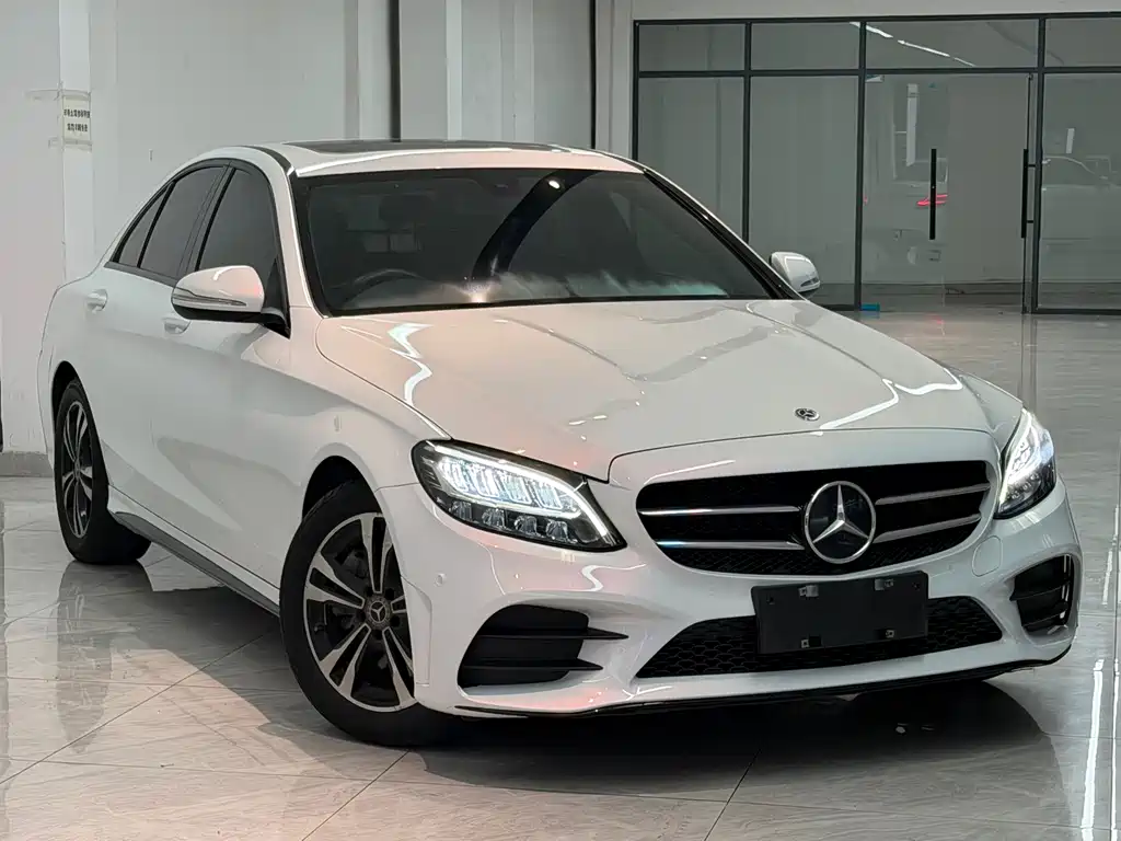 Mercedes-Benz C-Class 2019 — фото 3