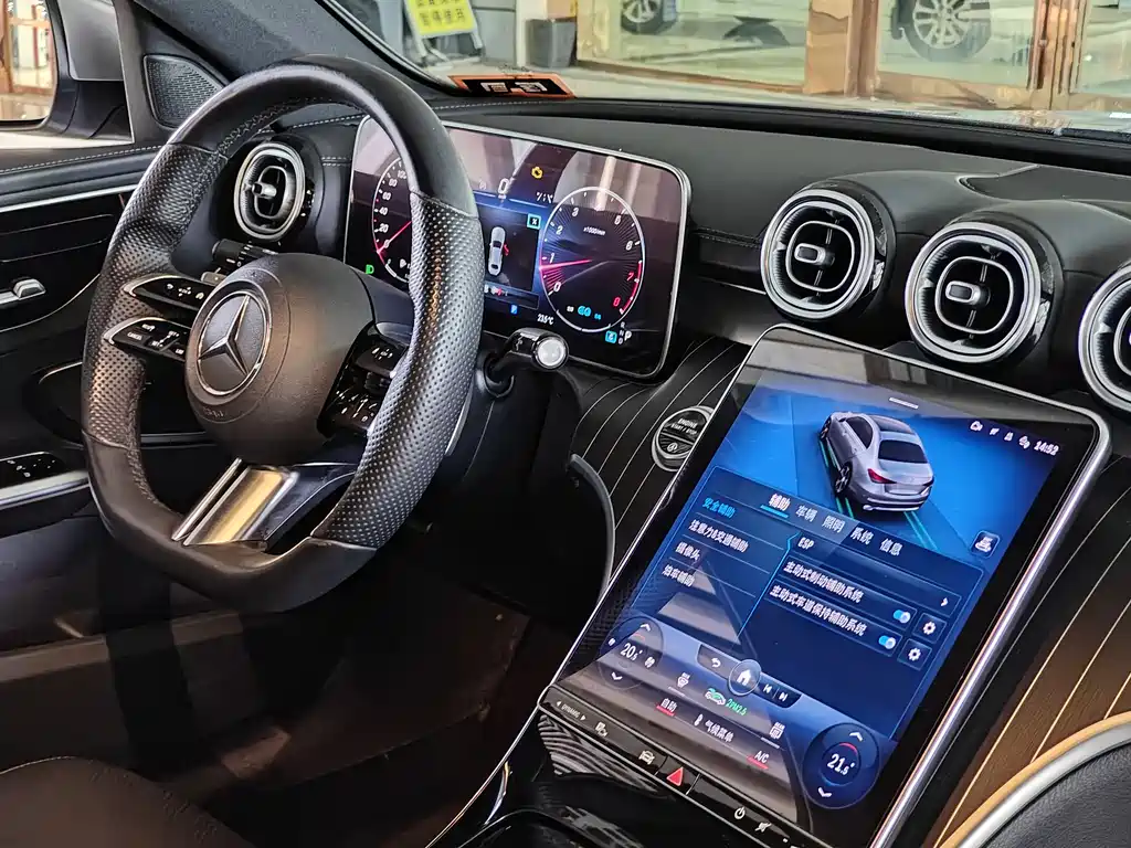 Mercedes-Benz C-Class 2022 — фото 10