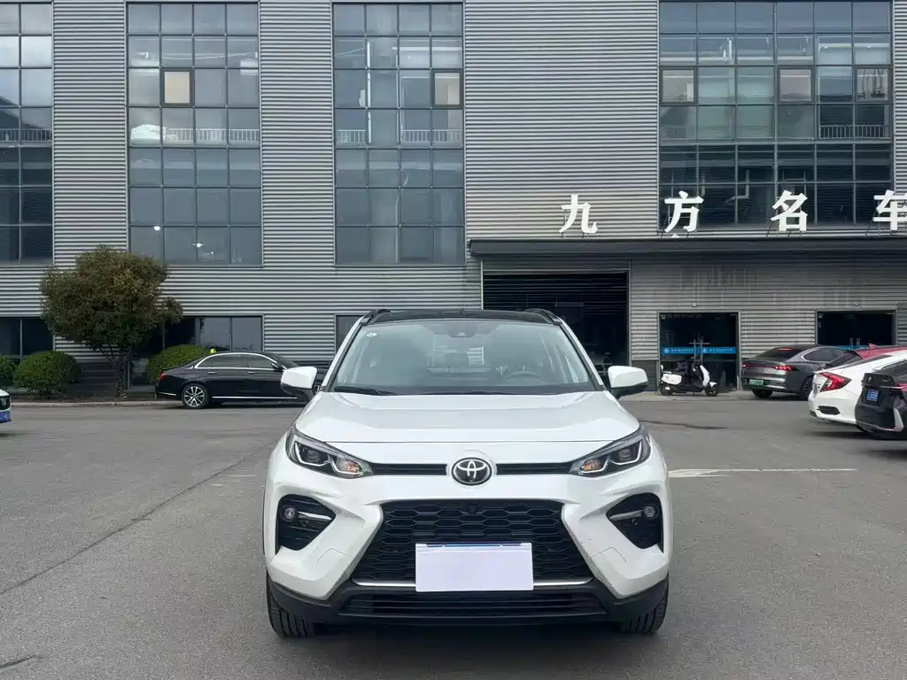 Toyota Wildlander 2023 — фото 2