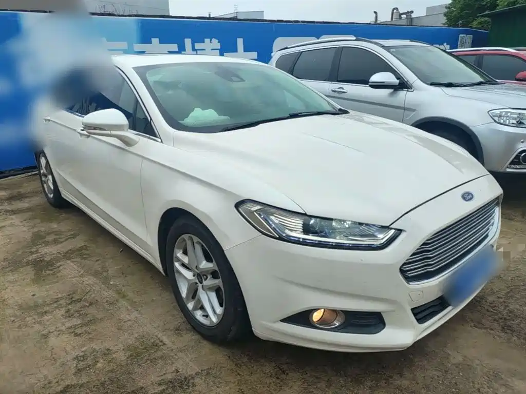 Ford Mondeo 2016 — фото 22