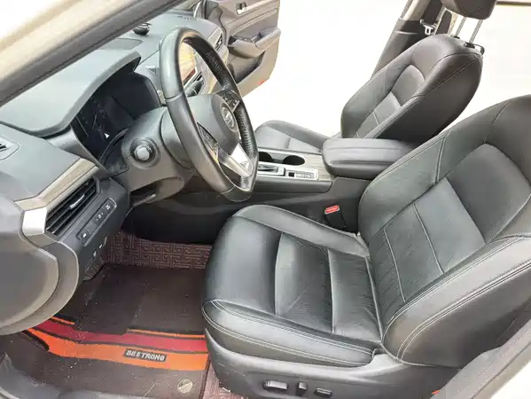 Nissan Teana 2022