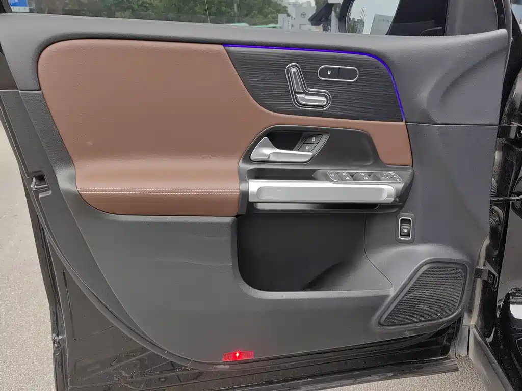 Mercedes-Benz GLB 2023 — фото 14