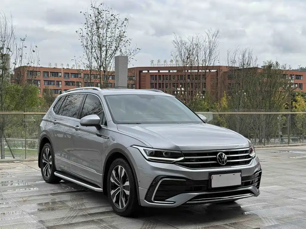 Volkswagen Tiguan L 2022 — фото 16