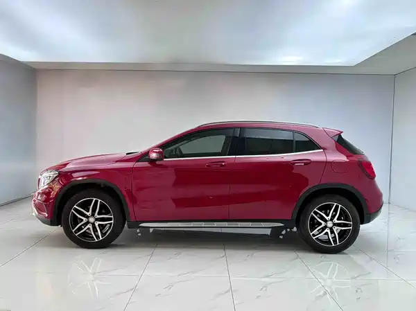 Mercedes-Benz GLA 2016