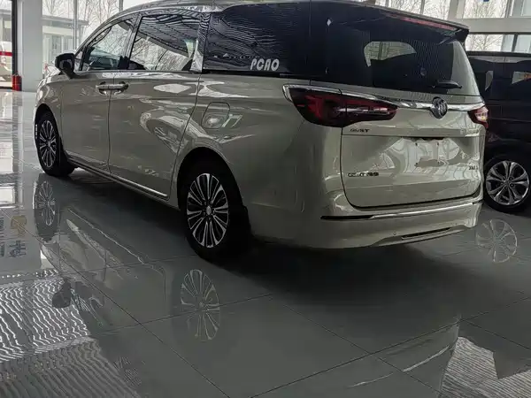 Buick GL8 2023